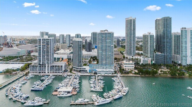 Building Photo - 1717 N Bayshore Dr