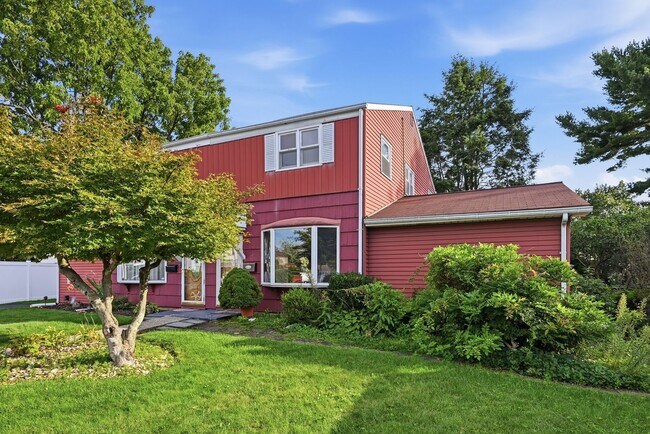 Building Photo - 1403 Uelen Ct