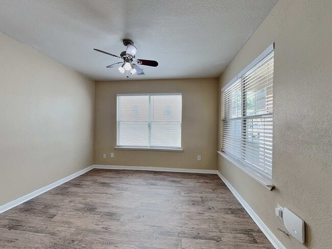 Building Photo - 13742 Clarks Fork Dr