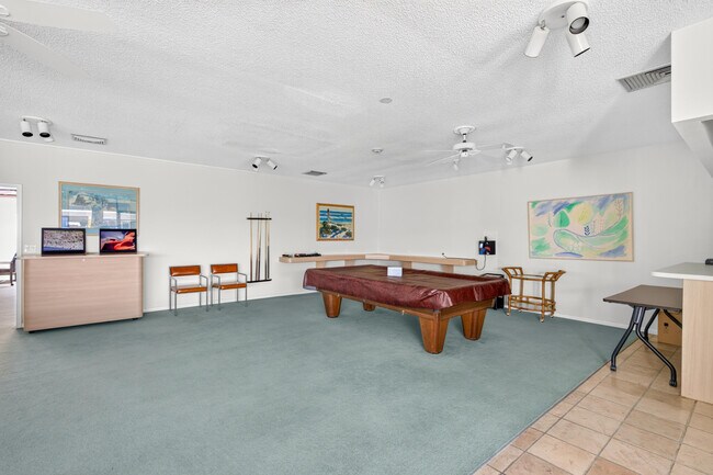Building Photo - 3540 S Ocean Blvd