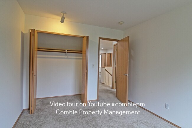 Building Photo - 25752 SE 41st Pl