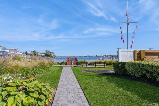 Building Photo - 100 Baker Ct