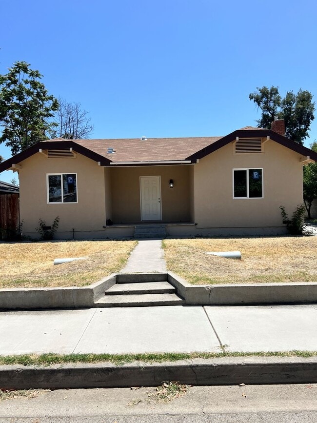 Primary Photo - 3 bedroom 2 bath newly remolded home