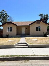 Building Photo - 3 bedroom 2 bath newly remolded home