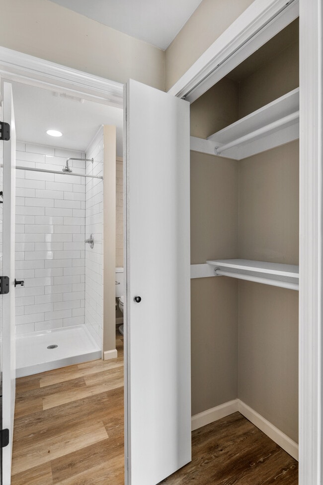 Building Photo - The Catalina