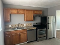 Building Photo - $100 Price Drop! Snag this apartment befor...