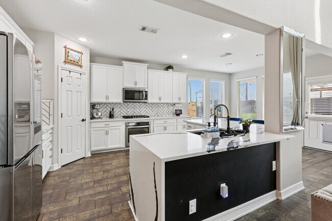 Building Photo - 9403 Peralta Creek Ct