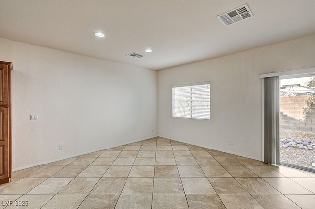 Building Photo - 5536 Danforth Ave