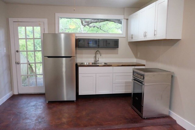 Building Photo - 1811 Alameda Dr