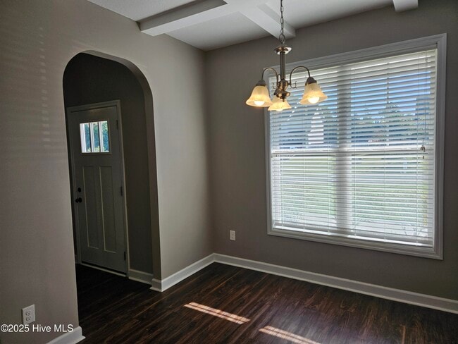 Building Photo - 609 Winfall Dr