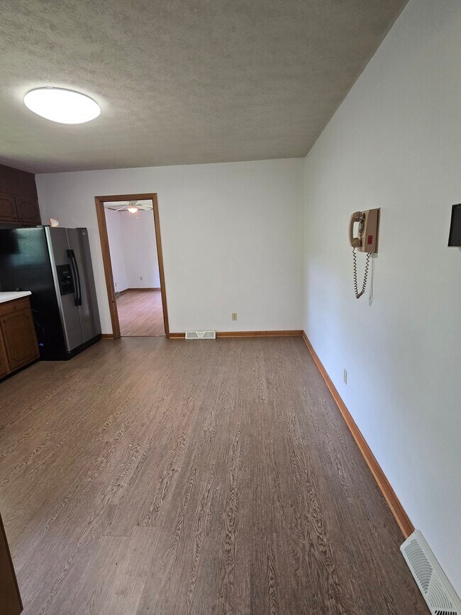 Building Photo - 3109 Dekalb Dr SW