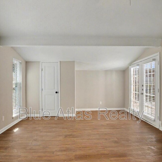 Building Photo - 2614 Crestmoor Ct