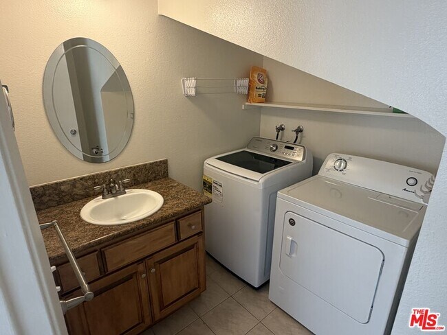 Building Photo - 1702 Brockton Ave