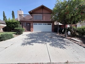 Building Photo - 16486 Elm Haven Dr