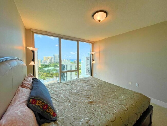 Building Photo - 1837 Kalakaua Ave