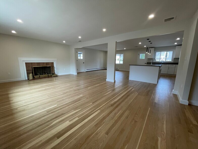 Building Photo - 46 Woodcliff Rd