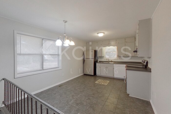 Building Photo - 3011 Walker St