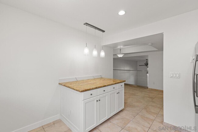 Building Photo - 4028 Mahaila Ave