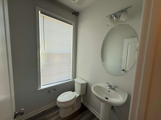 Building Photo - 5912 Whitehurst Ln