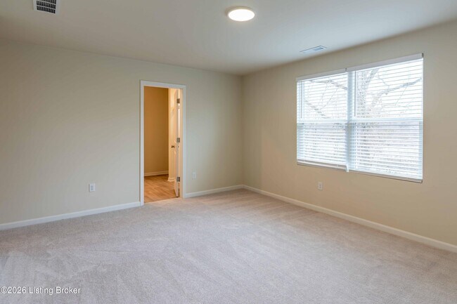 Building Photo - 2023 Lyndon Green Cir