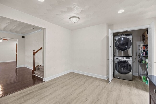 Building Photo - Beautiful Spacious Home for Rent in Norfolk!