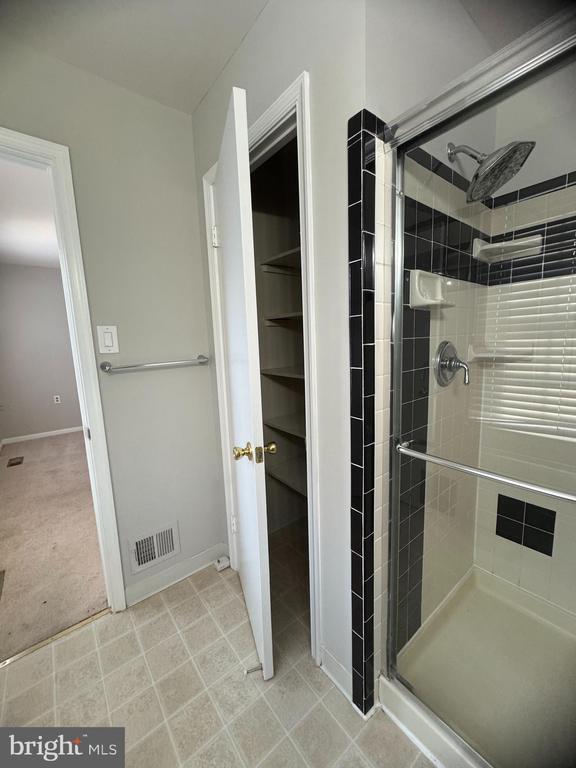 Building Photo - 2908 Seminole Rd