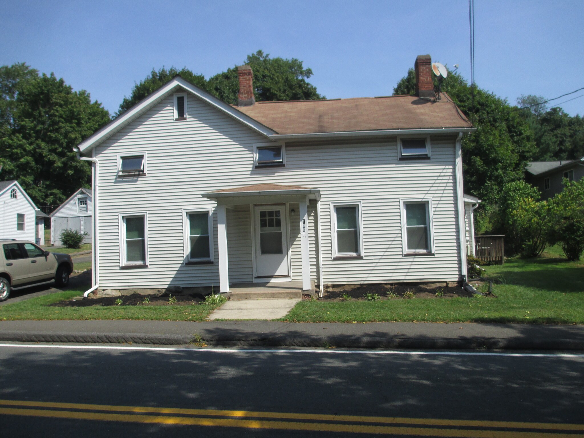 Building Photo - 190 S Middletown Rd