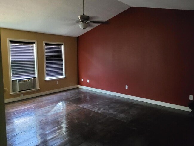 Building Photo - 14021 Susie Ln