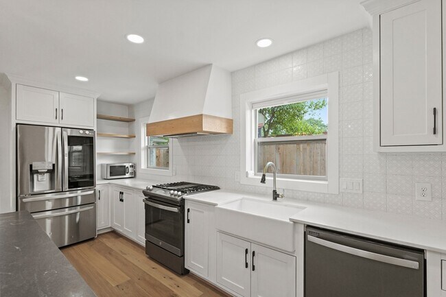 Building Photo - 1707 Imperial Crown Dr