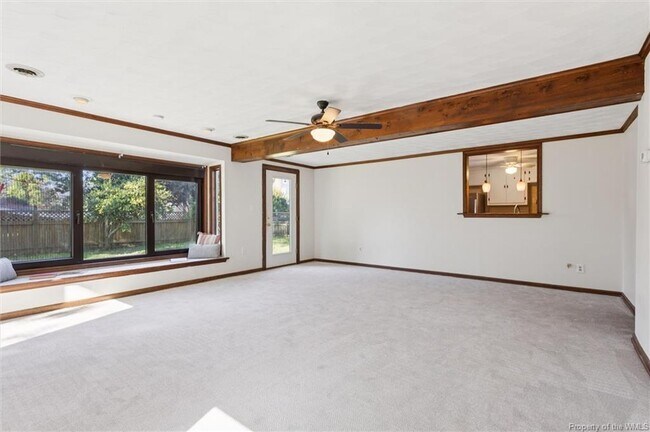 Building Photo - 205 River Rd