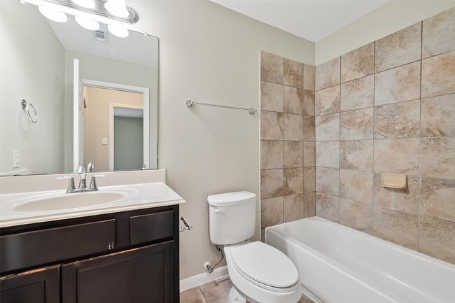 Building Photo - 6019 Wesley Manor Ct