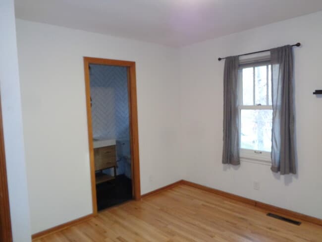Building Photo - 1008 S Glenwood Ave
