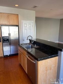 Building Photo - 1230 Bello Dr