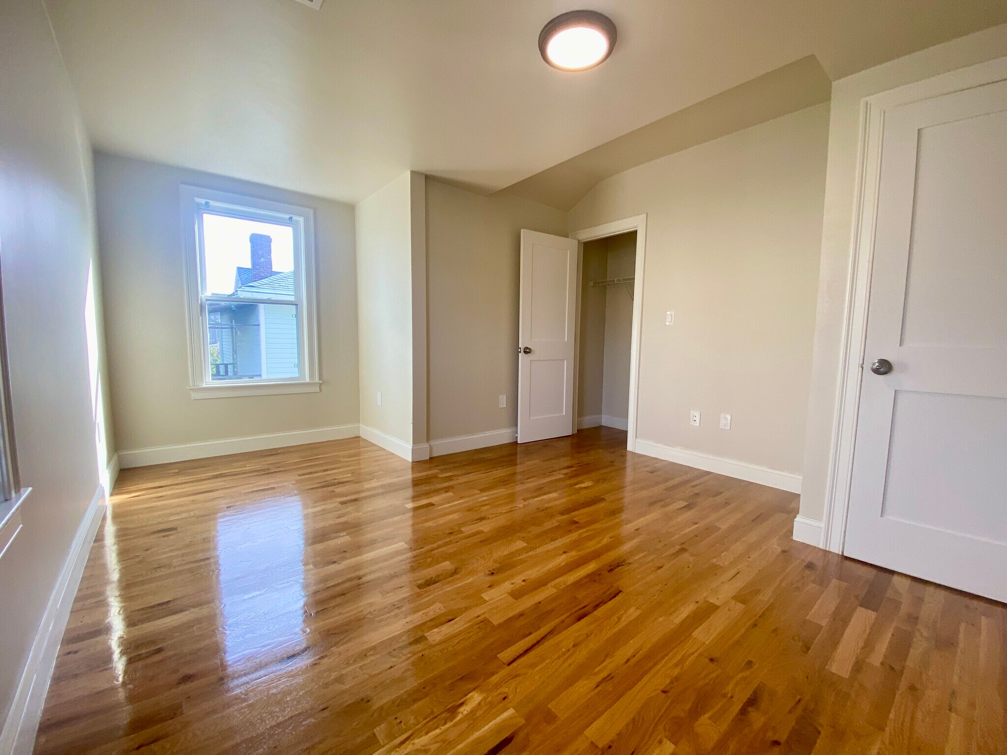 Building Photo - 96 Willis Ave