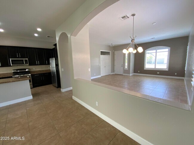 Building Photo - 6204 E Phelps Rd