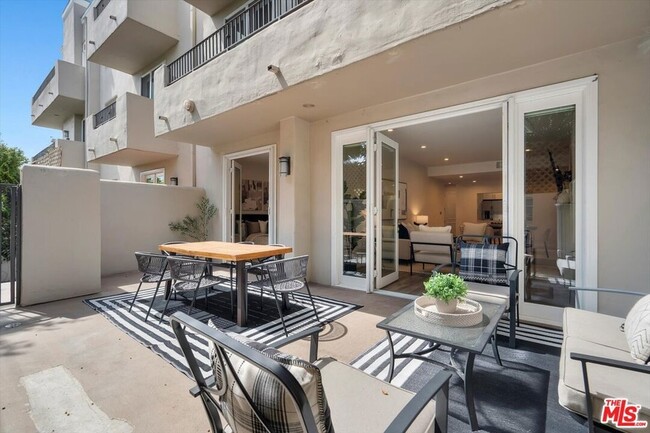 Building Photo - 1650 Veteran Ave