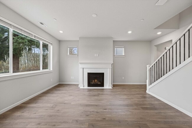 Building Photo - Beautiful 4-Bedroom Camas Home on Quiet Cul-de-Sac | Built in 2020 | Private Backyard