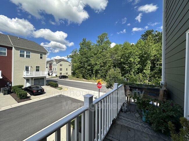 Building Photo - 1738 Foremast Loop