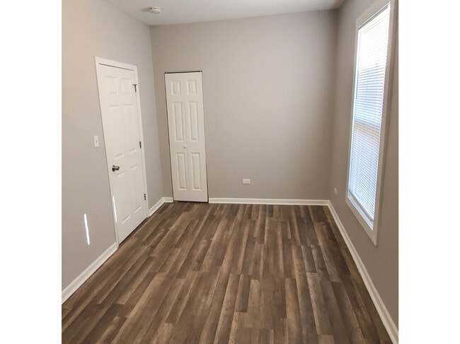 Building Photo - 4920 W Potomac Ave