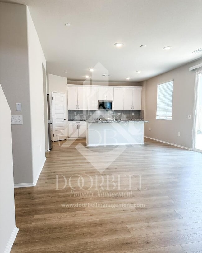 Building Photo - 2097 Mandarin Ln