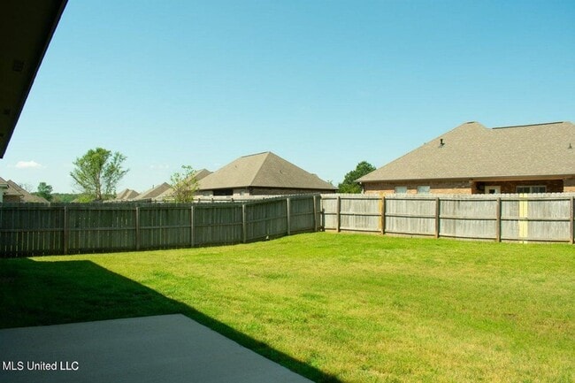Building Photo - 3 Bed/2 Bath Home in Woodscope of Oakfield