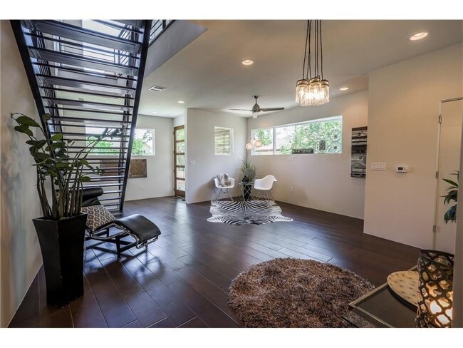 Building Photo - 1902 New York Ave