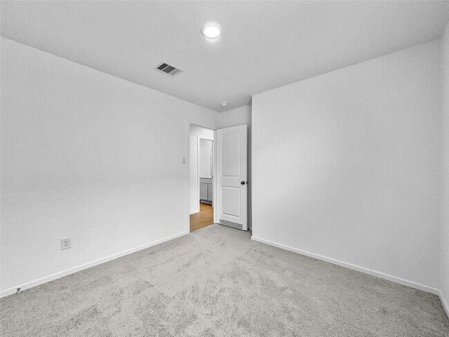 Building Photo - 6023 Standpiper Lp