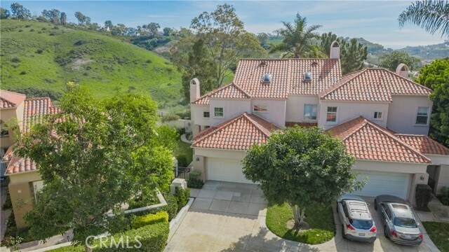 Building Photo - 52 Siena