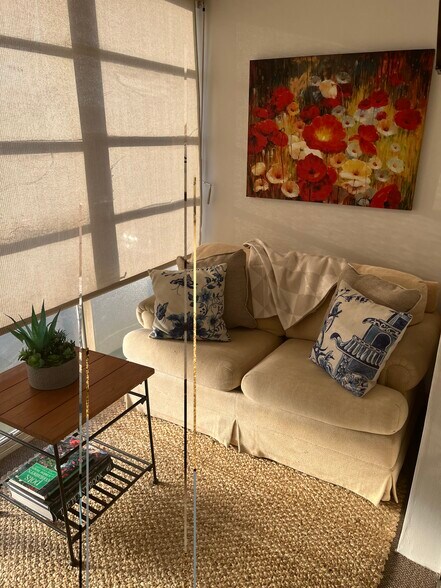 Building Photo - 110 Spring Lake Ct