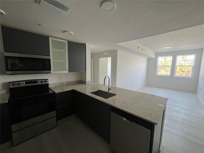 Building Photo - 5592 Millennia Park Dr