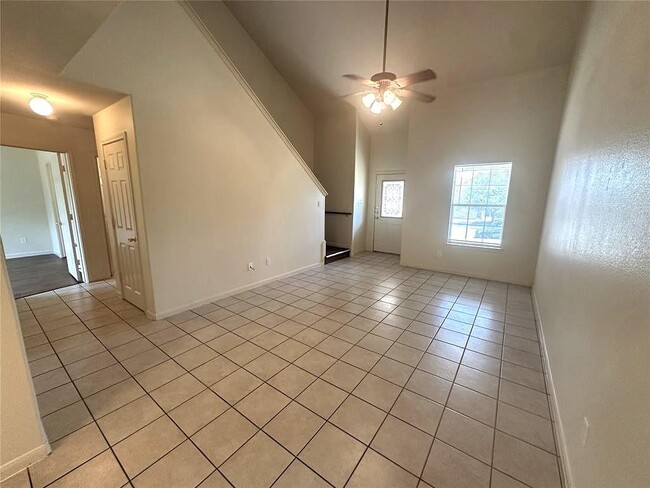Building Photo - 1408 Bergin Ct