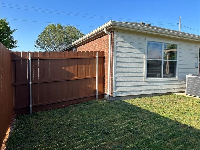 Building Photo - 4514 Quail Run Rd