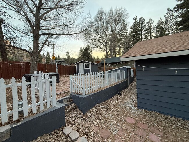 Building Photo - Big Bear Home with Jacuzzi