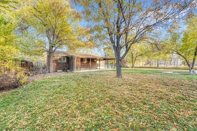 Building Photo - $2,495.00, 3-bedroom, 2 bathroom home in C...